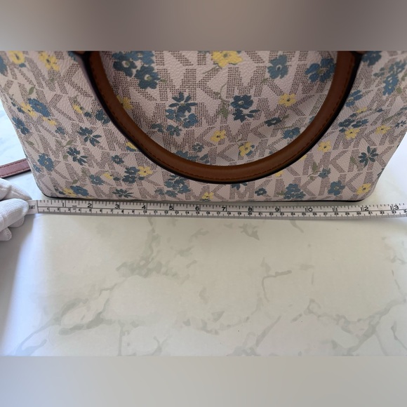 Michael Kors Cindy Vanilla Dome Satchel Purse Floral Print Blue Yellow Leather - Picture 11 of 17